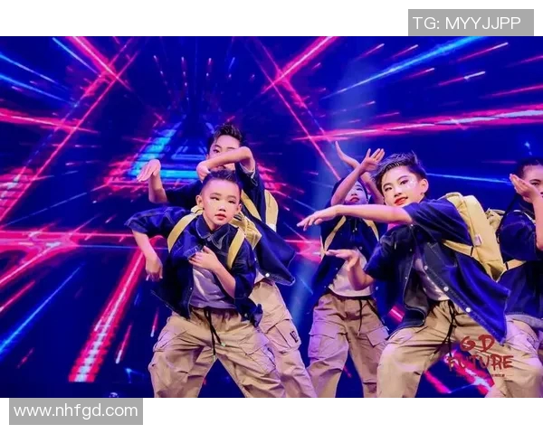 武汉街舞队如何实现中路突破引领街舞热潮的深度解析与展望 武汉街舞队如何实现中路突破引领街舞热潮的深度解析与展望