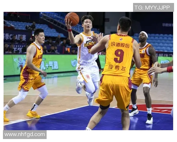 深圳篮球队比赛经验分析与提升策略探讨