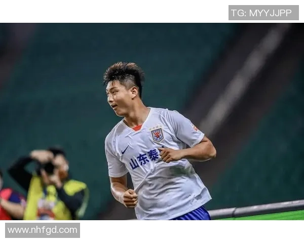 重庆飞盘队战术分析：深入探讨其盯防打法的优势与应用