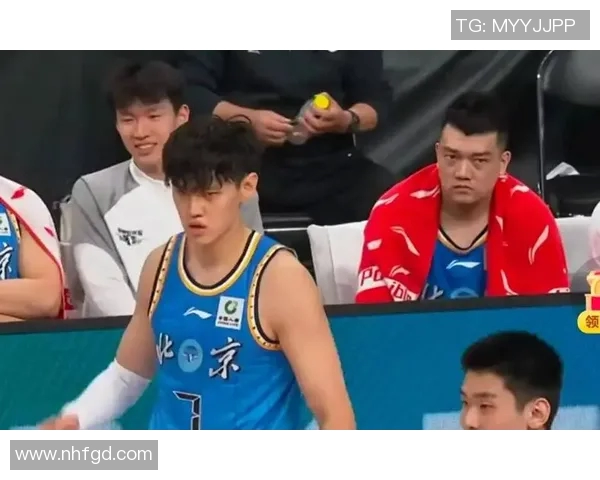 CBA精彩对决北京队与山东队比赛录像回放全程回顾与精彩瞬间分析